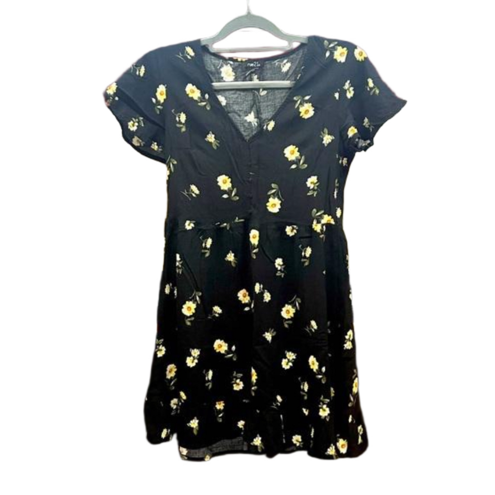 Rue21 Black & Floral Ruffled Sleeve Dress Small